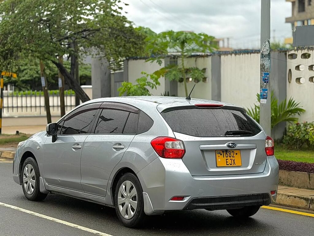 Subaru Impreza 2013 Inauzwa Dar es Salaam Tanzania