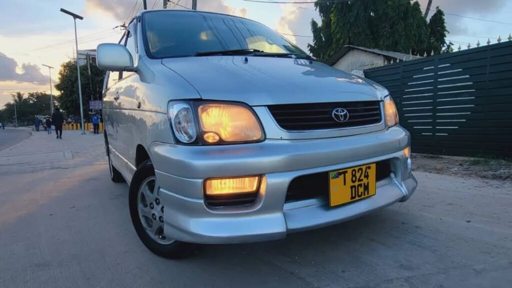 Buy Toyota Noah 2000 for Sale in Dar es Salaam