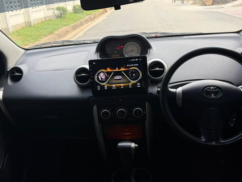 Bei ya Toyota IST 2004 Sokoni Dar es Salaam Tanzania