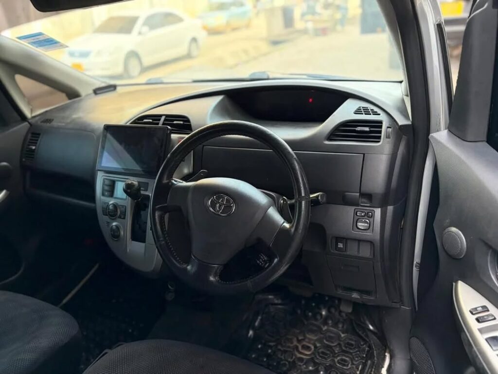 Price Of Toyota Ractis 2006 for Sale in Tanzania