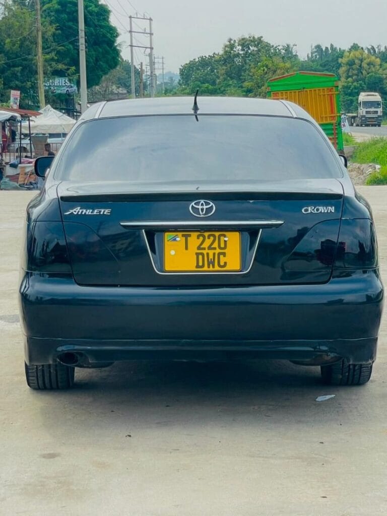 Price Of Toyota Crown 2006 for Sale in Tanzania