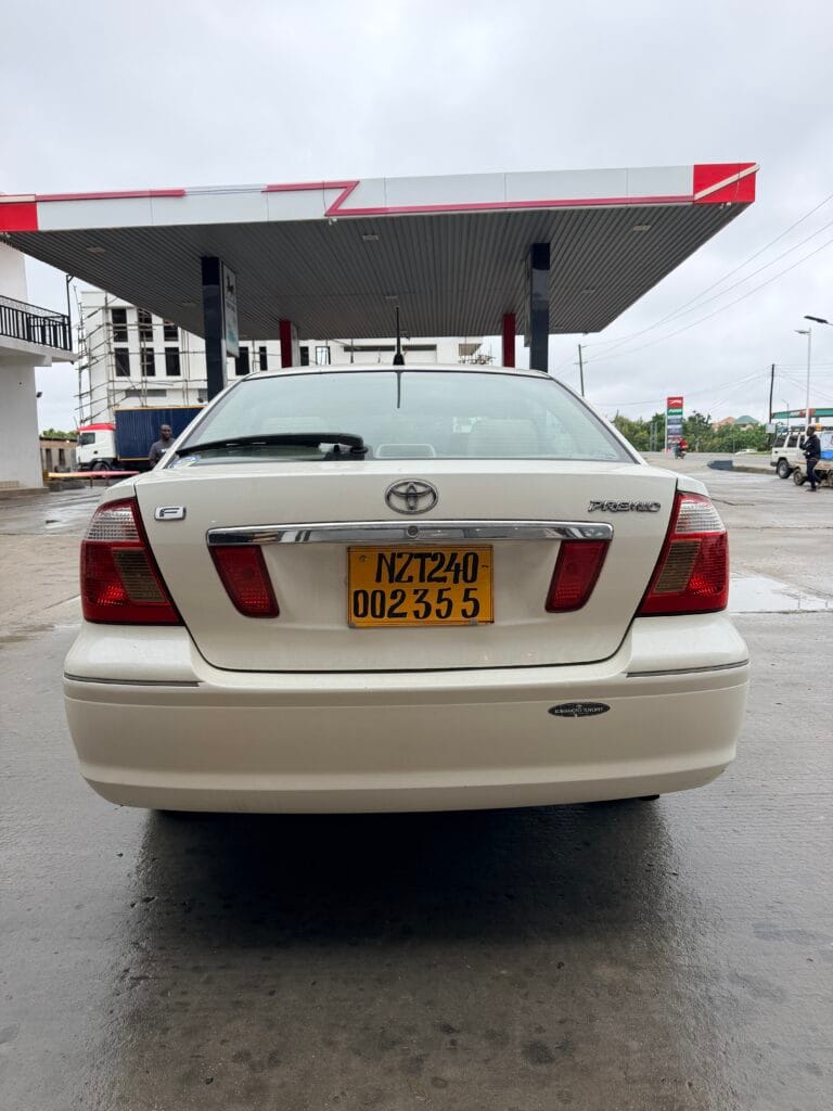 Toyota Premio 2002 Inauzwa Dar es salaam Tanzania