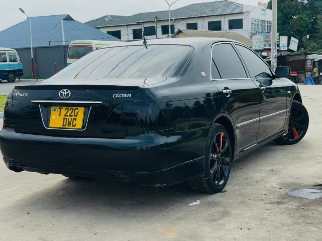 Buy Toyota Crown 2006 for Sale in Dar es salaam