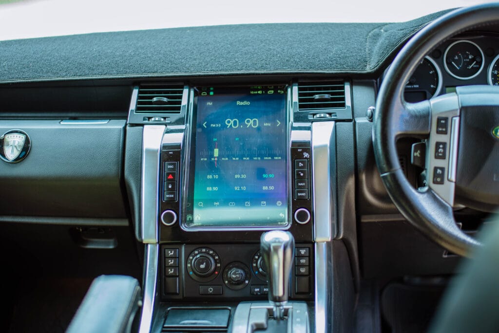 Magari Used Land Rover Range Rover Sport 2008 Dar es salaam Tanzania