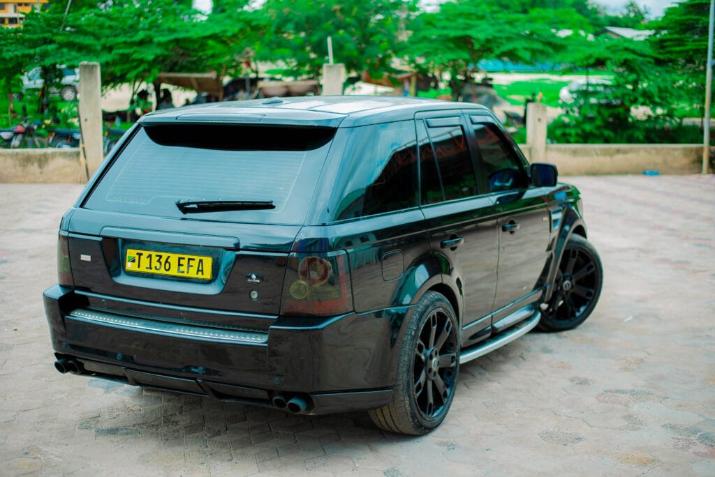 Magari Sokoni Land Rover Range Rover Sport ya Bei Poa 2008