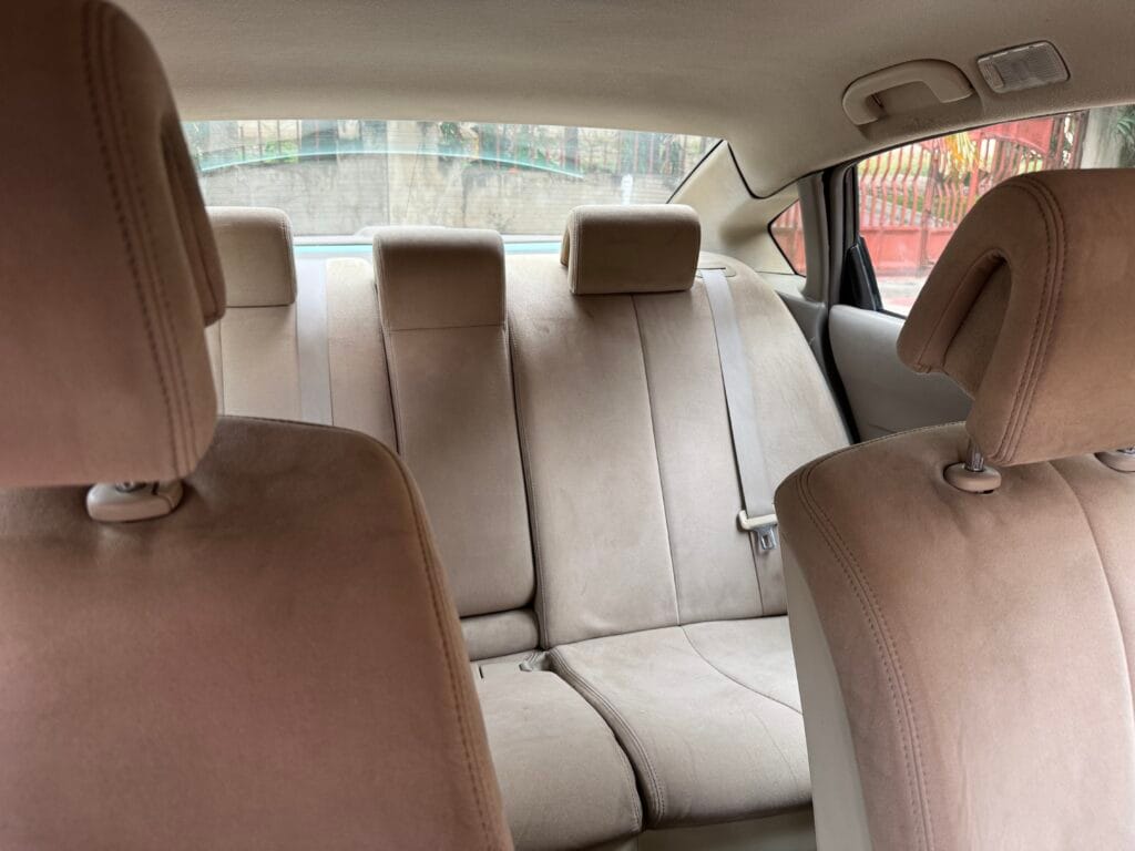 Nissan Teana bei poa sokoni Mwanza Tanzania