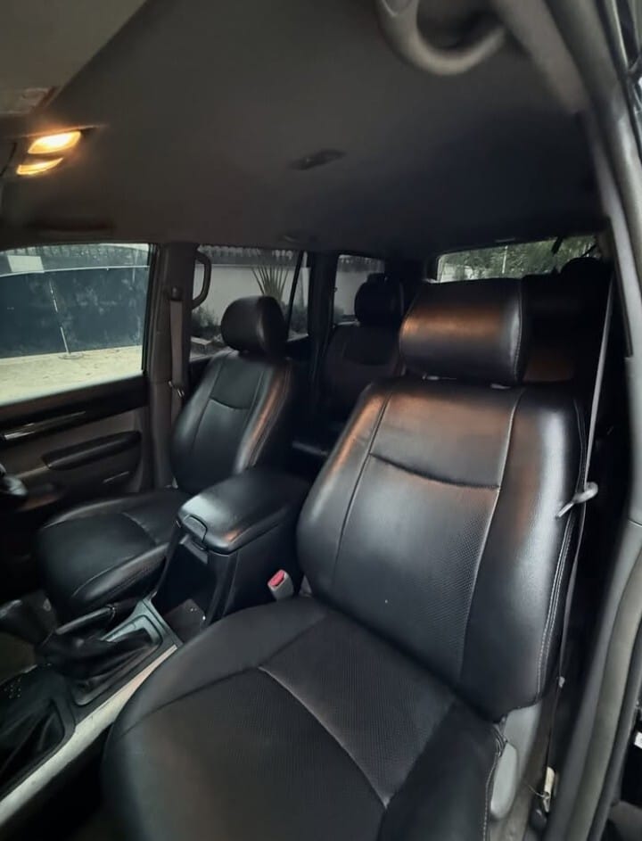 Toyota Land Cruiser Prado 2006 Inauzwa Dar es salaam Tanzania