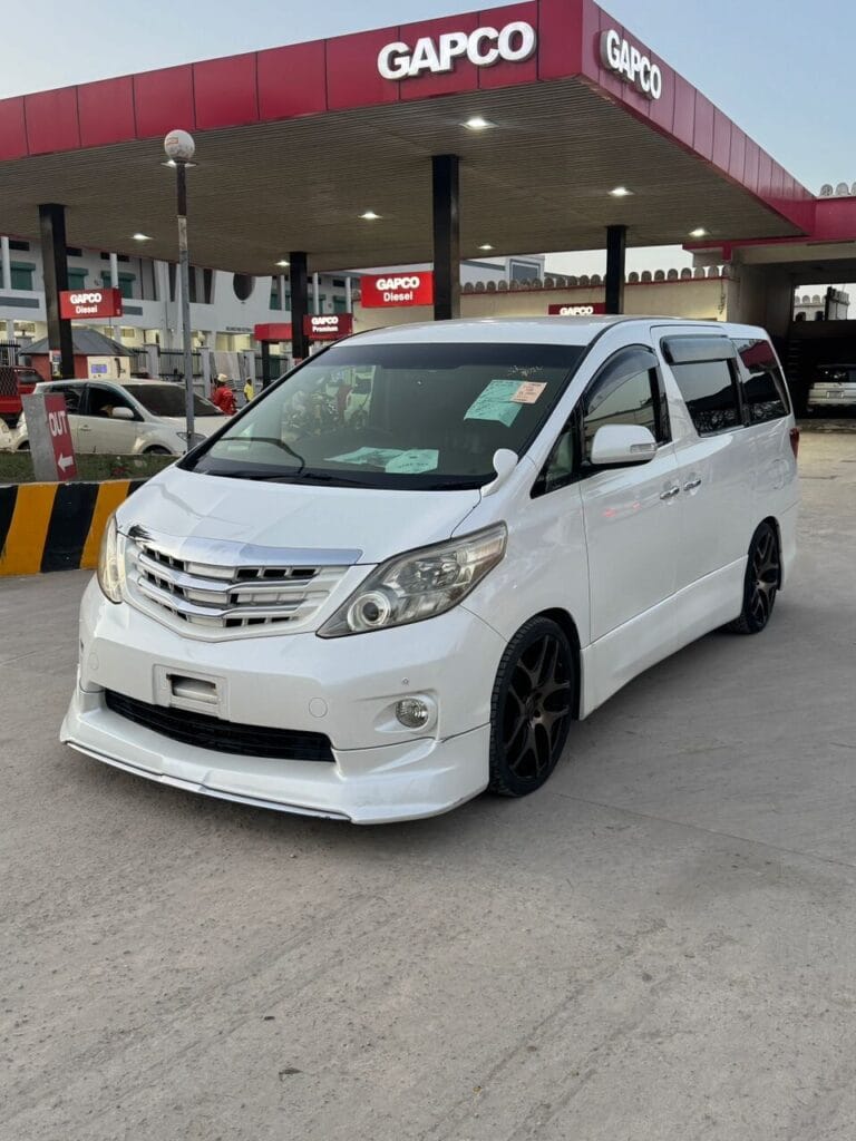 Price Of Toyota Alphard 2009 for Sale in Tanzania