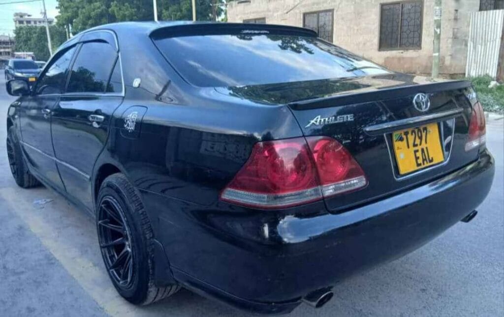 Buy Toyota Crown 2017 for Sale in Dar es salaam