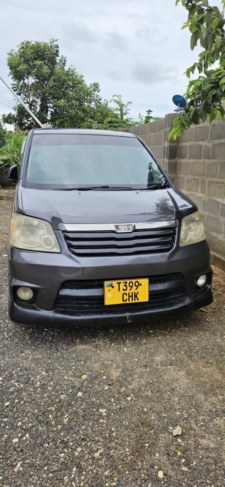 Buy Toyota Noah 2005 for Sale in Dar es salaam