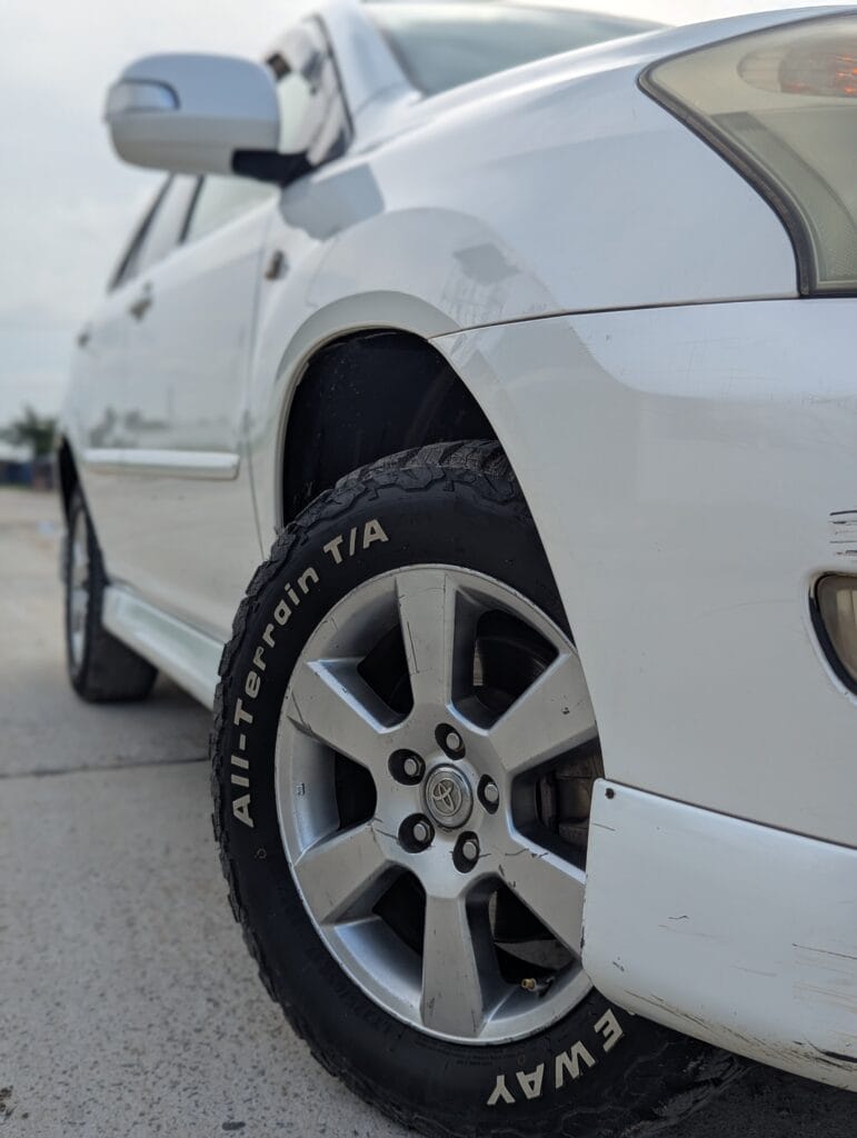 Price Of Toyota Harrier 2005 for Sale in Tanzania