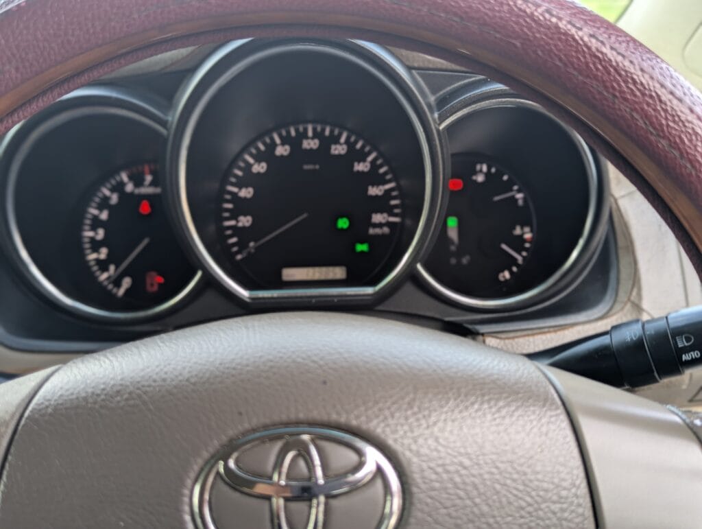 Used Toyota Harrier 2005 for Sale in Dar es salaam