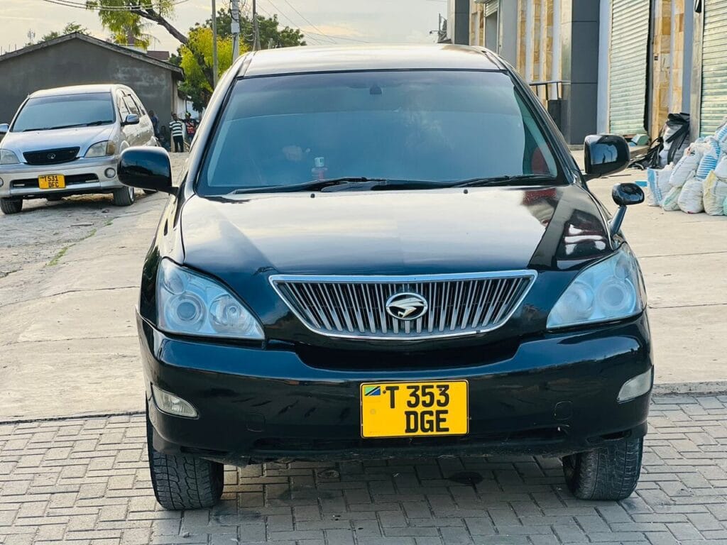 Magari Harrier 2005 lipo Dar es salaam