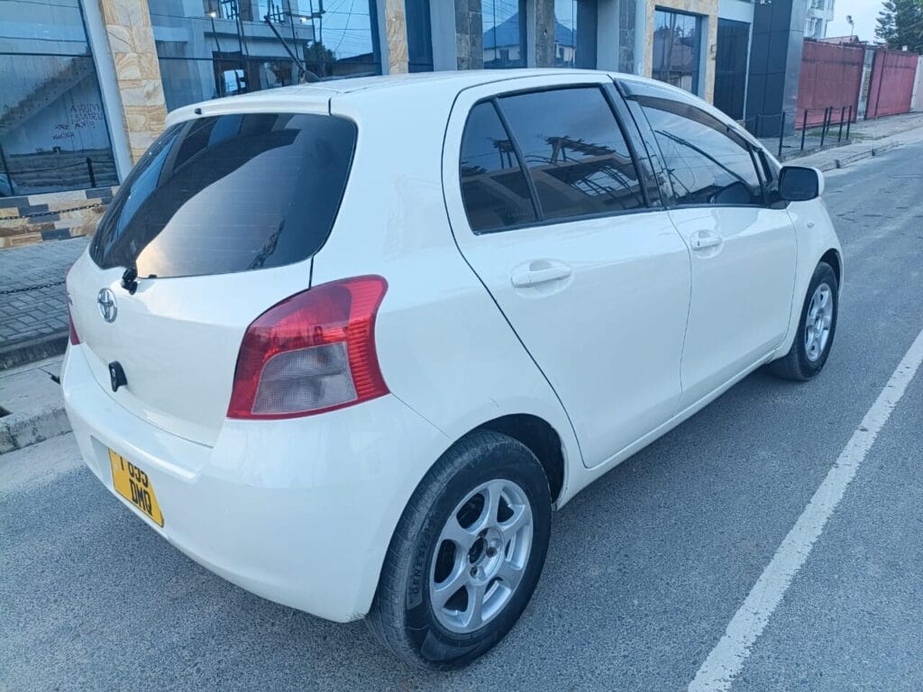Magari Used Toyota Vitz 2006 Dar es salaam Tanzania