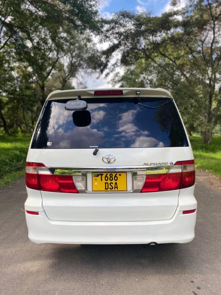 Price Of Toyota Alphard 2005 for Sale in Tanzania