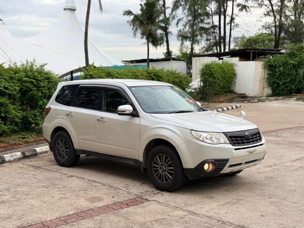Magari Forester 2011 lipo Dar es salaam