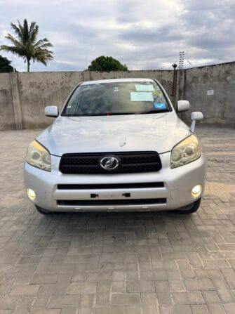 Bei Ya Toyota Rav4 2006 Sokoni Dar es salaam Tanzania