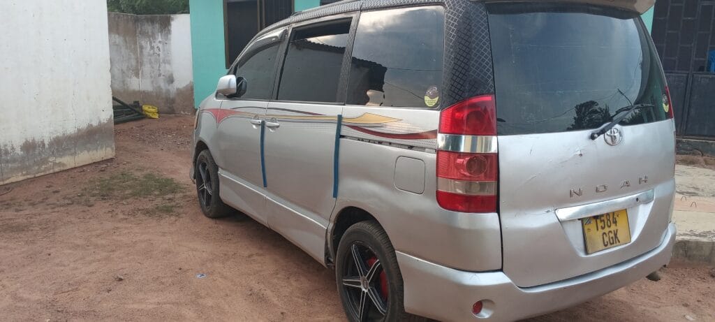 Buy Toyota Noah 2002 for Sale in Shinyanga