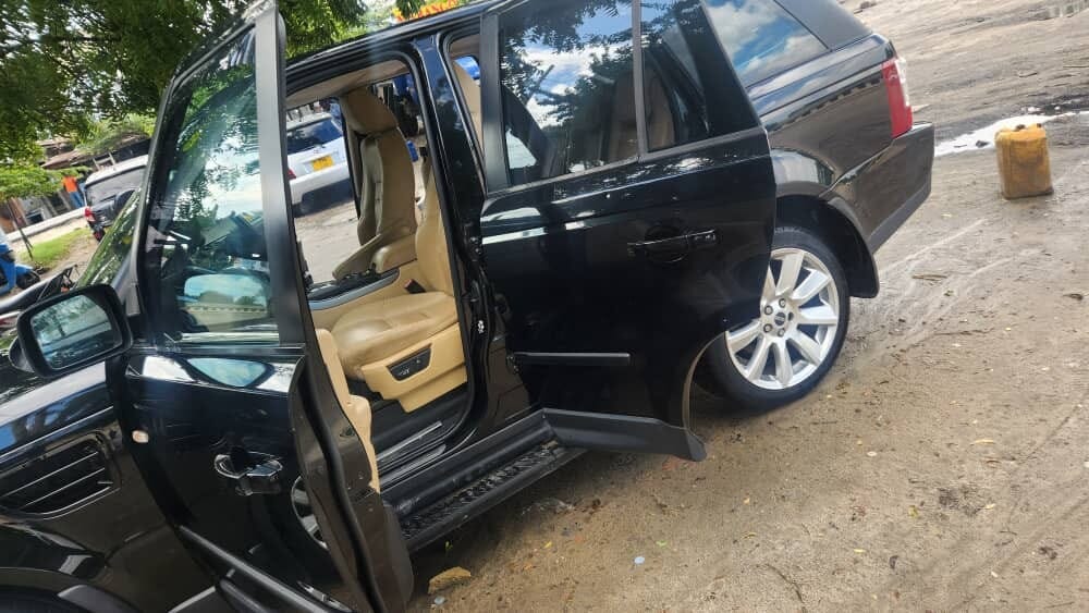 BMW X1 bei poa sokoni Kigoma Tanzania