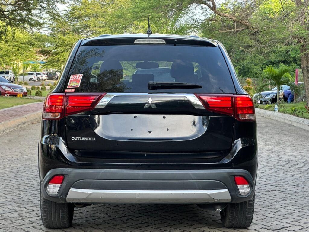 Buy Mitsubishi Outlander 2015 for Sale in Dar es salaam