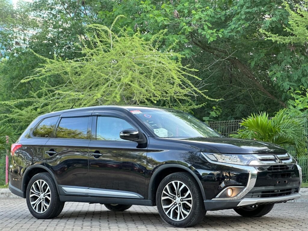 Mitsubishi Outlander 2015 for Sale in Dar es salaam