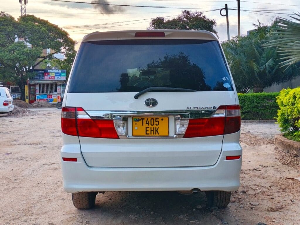 Price Of Toyota Alphard 2006 for Sale in Tanzania