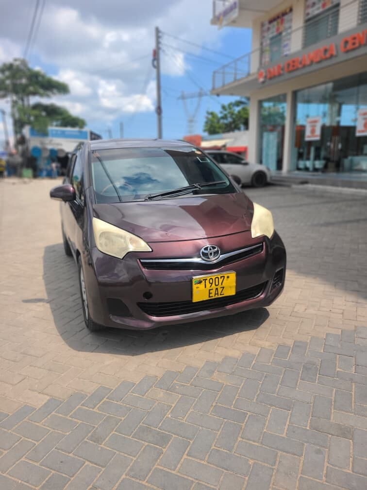 Toyota Ractis bei poa sokoni Dar es Salaam Tanzania