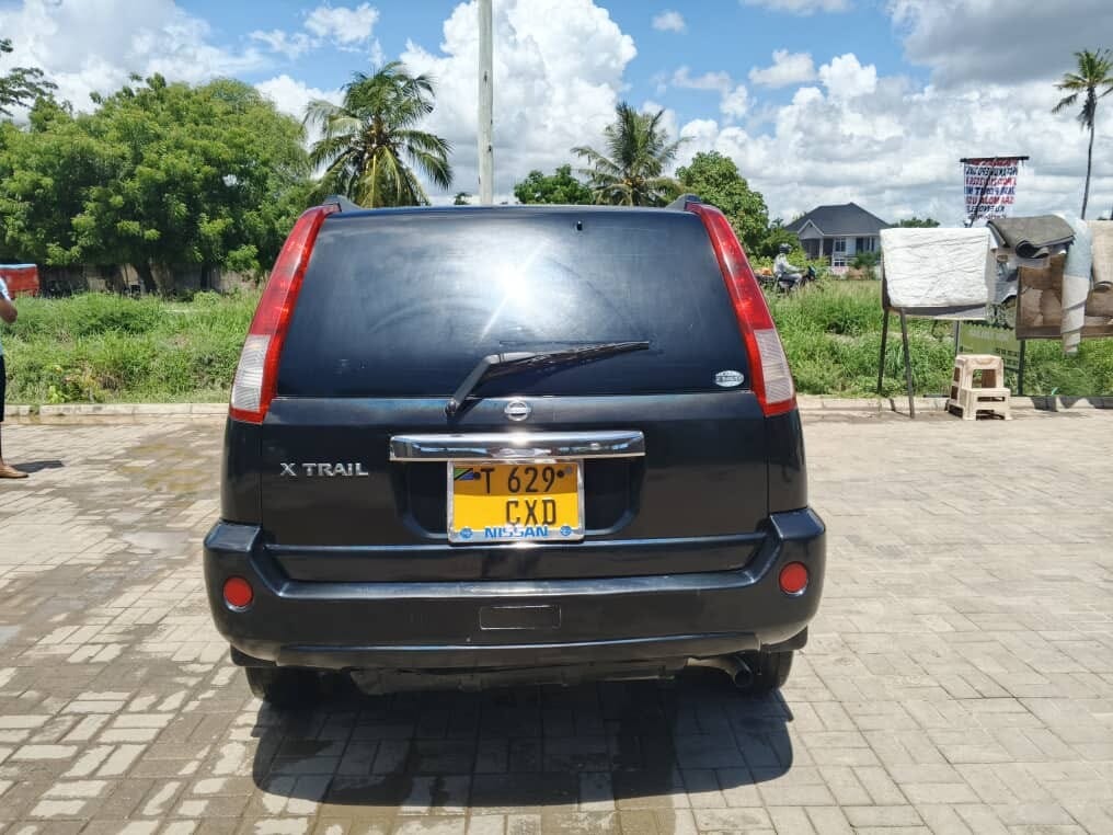 Magari Sokoni Nissan X-Trail ya Bei Poa 2003