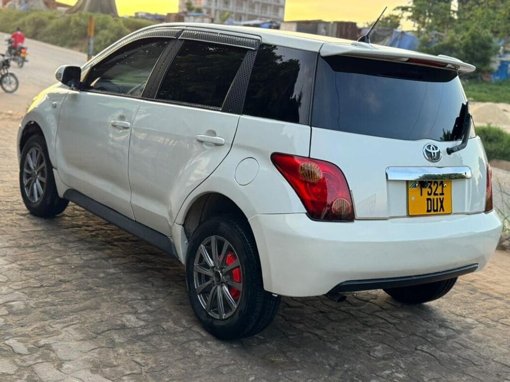 Toyota IST 2004 for Sale in Dar es salaam