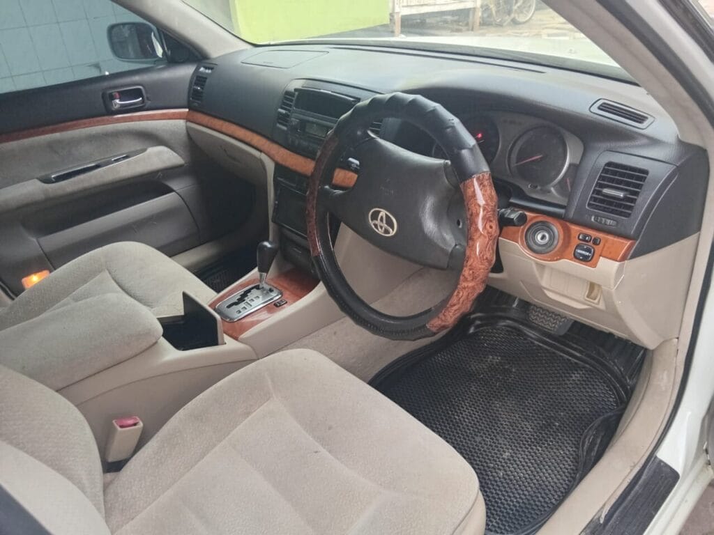 Magari Sokoni Toyota Mark II ya Bei Poa 2002