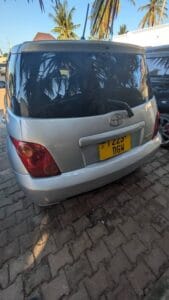 Used Toyota IST 2004 for Sale in Dar es salaam
