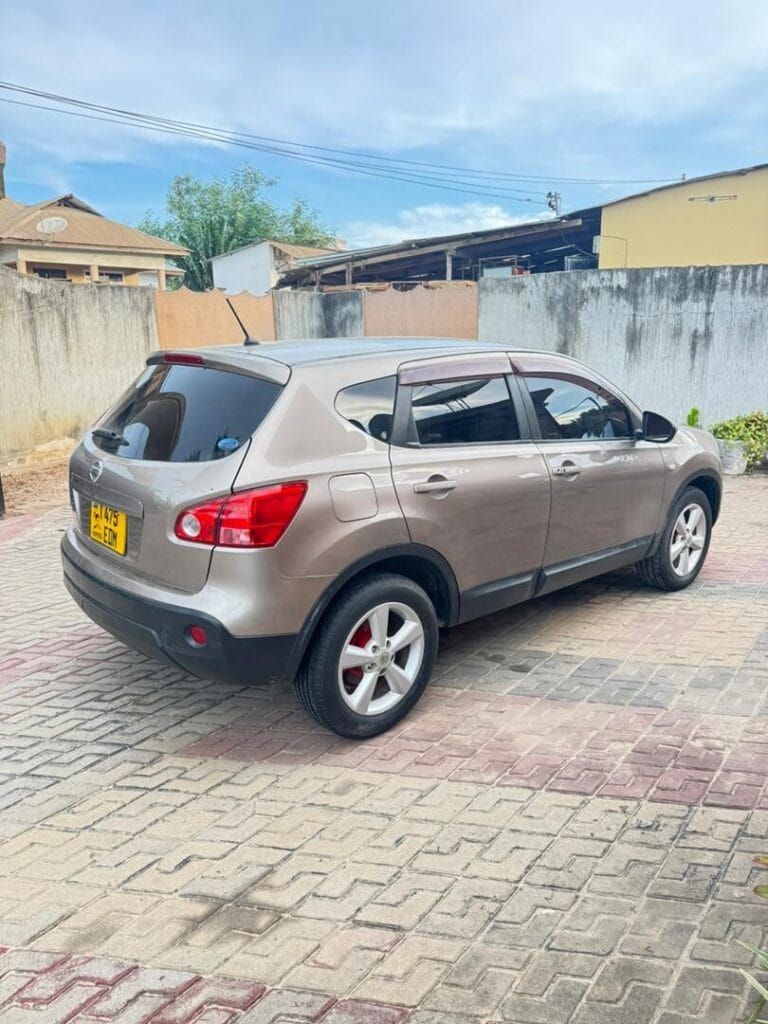 Magari Dualis 2008 lipo Dar es salaam