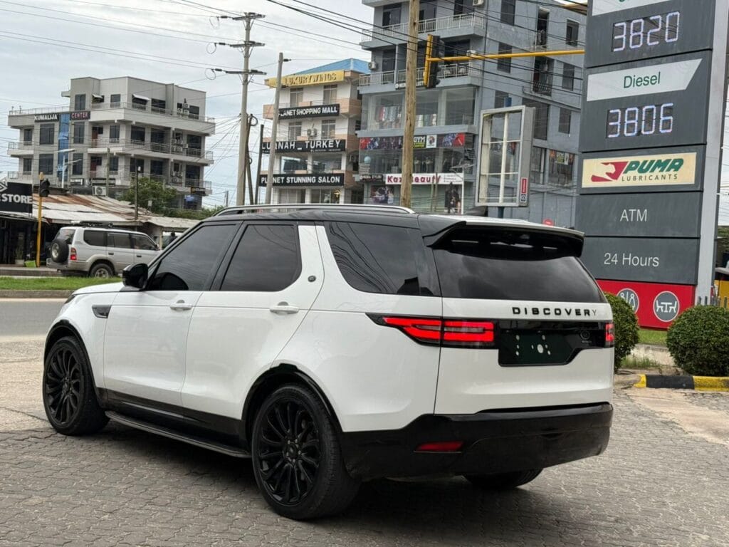 Price Of Land Rover Discovery 2018 for Sale in Tanzania