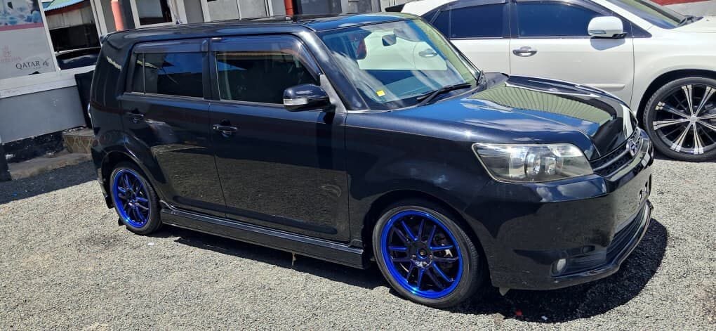 Magari Rumion 2010 lipo Dar es salaam