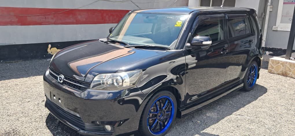 Magari Sokoni Toyota Rumion ya Bei Poa 2010