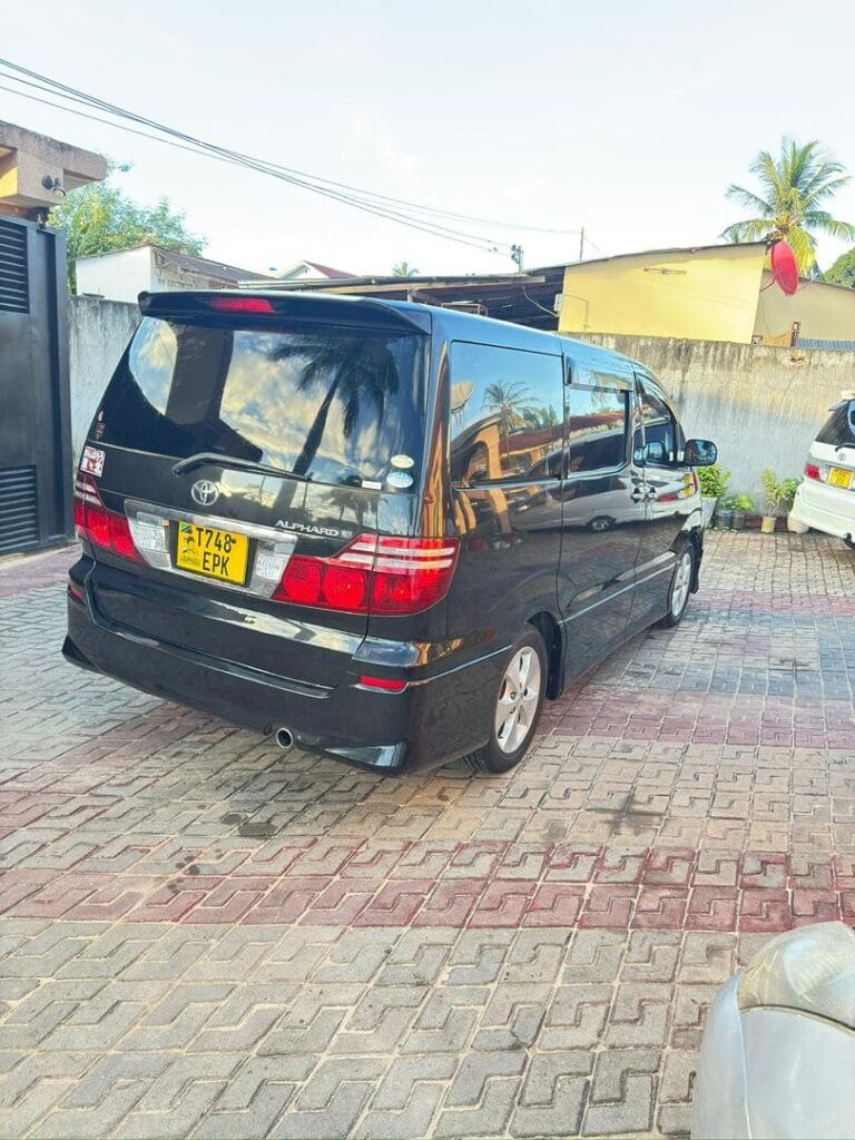 Magari Alphard 2005 lipo Dar es salaam
