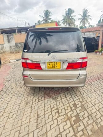 Bei Ya Toyota Alphard 2005 Sokoni Dar es salaam Tanzania