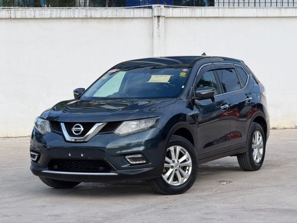 Magari Sokoni Nissan X-Trail ya Bei Poa 2014