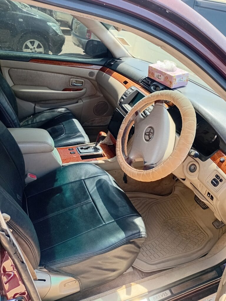 Price Of Toyota Brevis 2004 for Sale in Tanzania