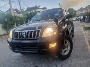 Used Toyota Land Cruiser Prado 2011 for Sale in Dar es salaam
