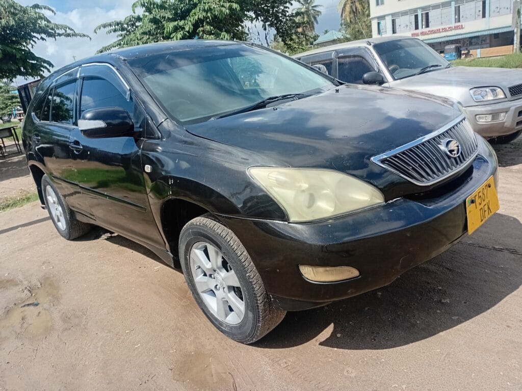 Price Of Toyota Harrier 2005 for Sale in Tanzania
