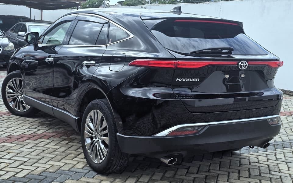 Toyota Harrier 2020 Inauzwa Dar es salaam Tanzania