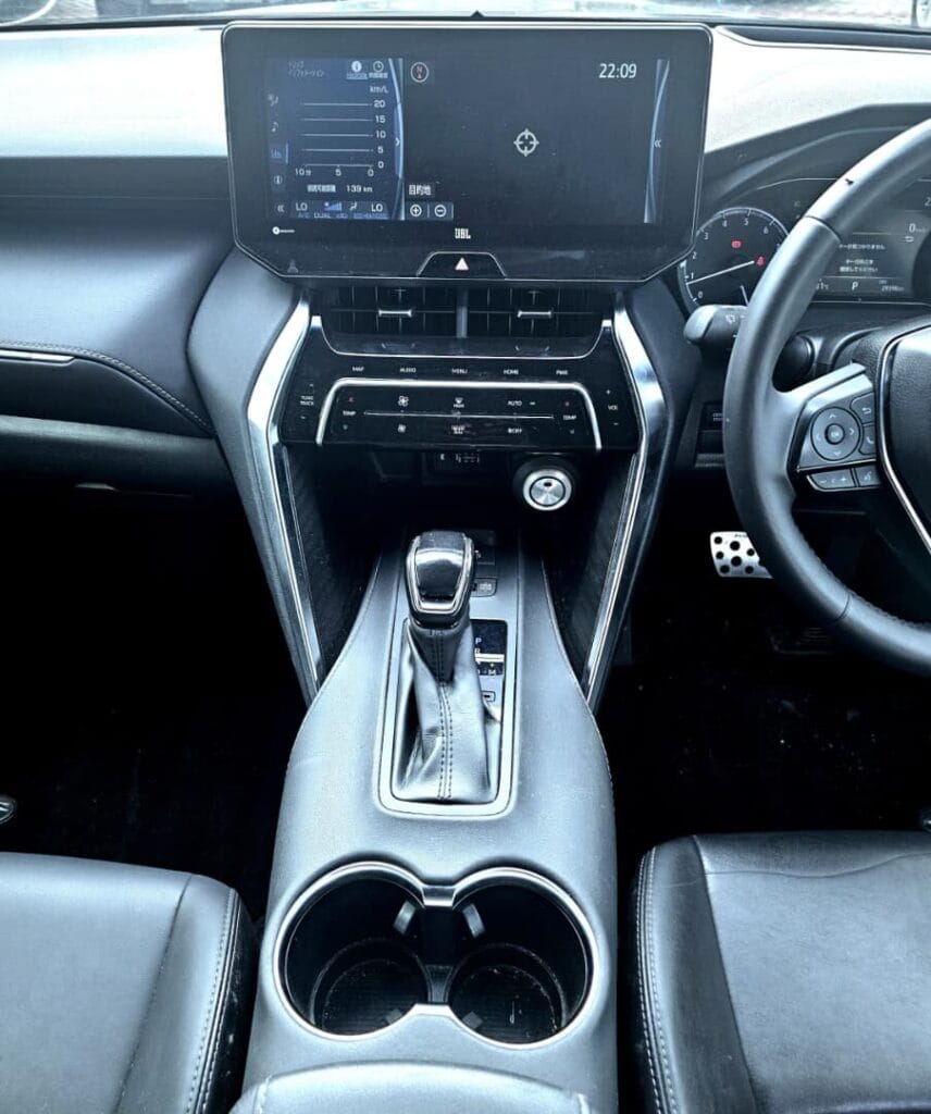 Toyota Harrier 2020 Inauzwa Dar es salaam Tanzania