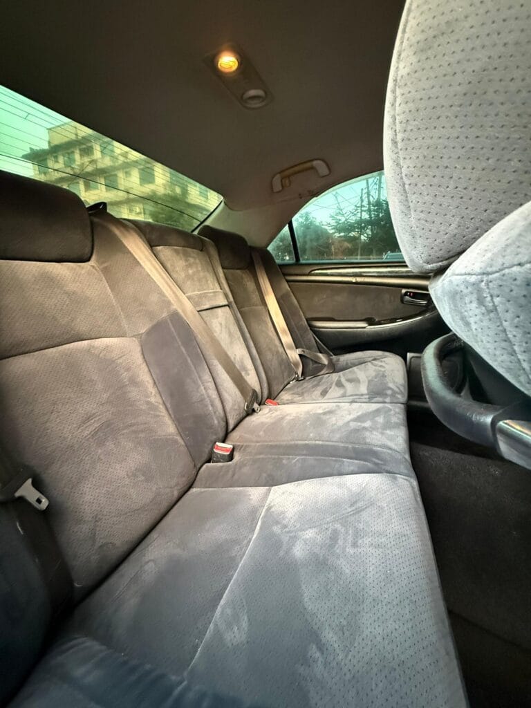 Magari Used Toyota Crown 2004 Dar es salaam Tanzania