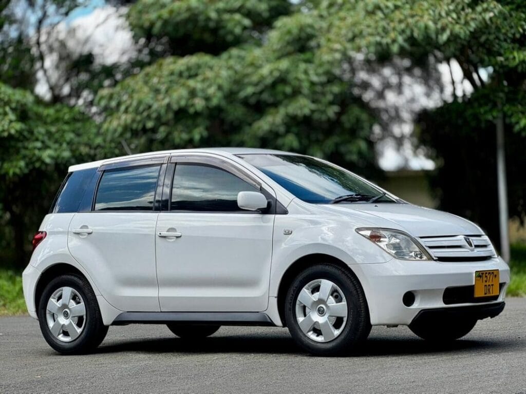 Magari IST 2004 lipo Arusha