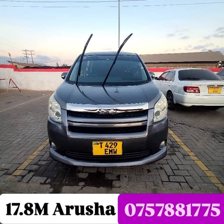 Bei ya Toyota Noah 2013 Sokoni Arusha Tanzania