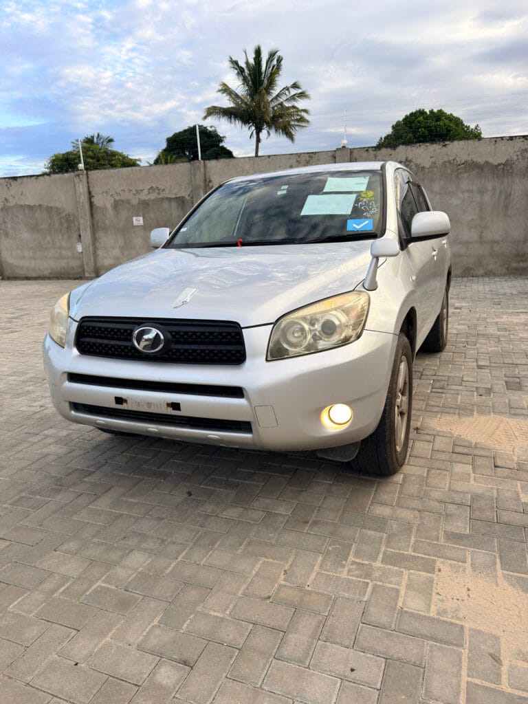 Magari Used Toyota Rav4 2006 Dar es salaam Tanzania