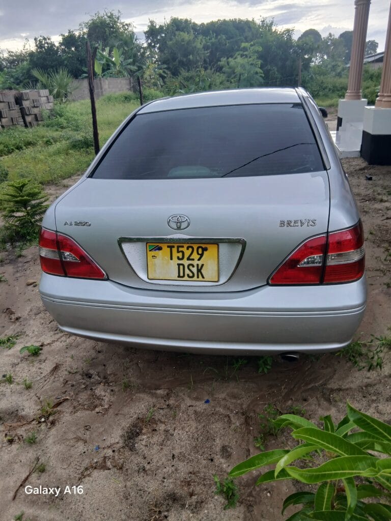 Price Of Toyota Brevis 2003 for Sale in Tanzania