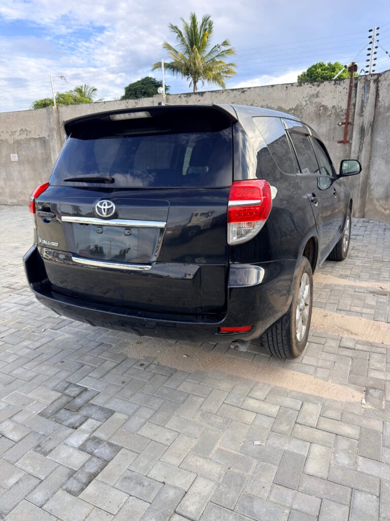Used Toyota Vanguard 2009 for Sale in Dar es salaam