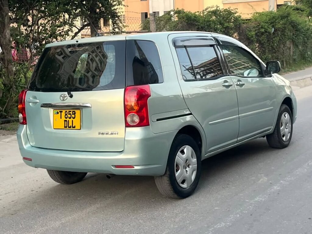 Price Toyota Raum 2003 for Sale in Dar es Salaam